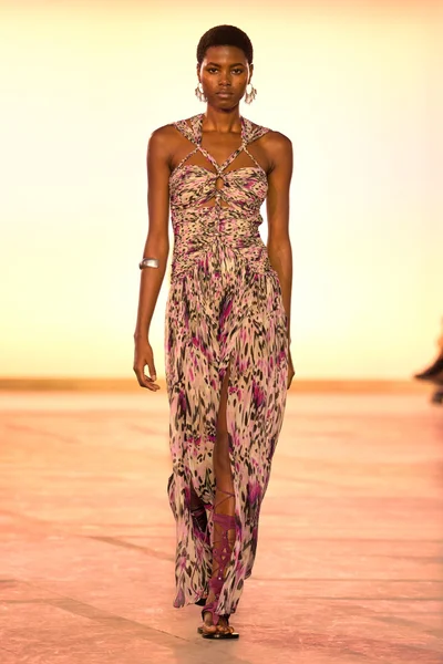 Look 50